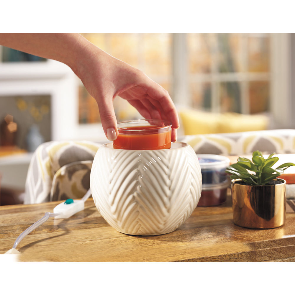 Vanilla Mia Scenterpiece® MeltCup Warmer - Image 2