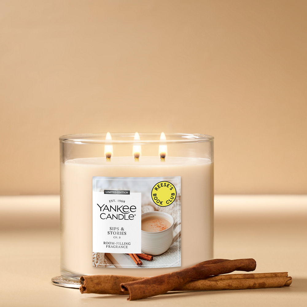 Sips & Stories 3-Wick Candle - Image 2