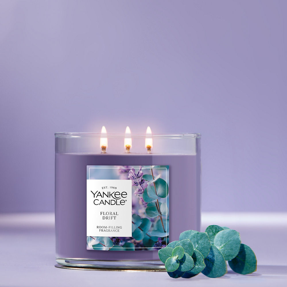 Floral Drift 3-Wick Candle - Image 2