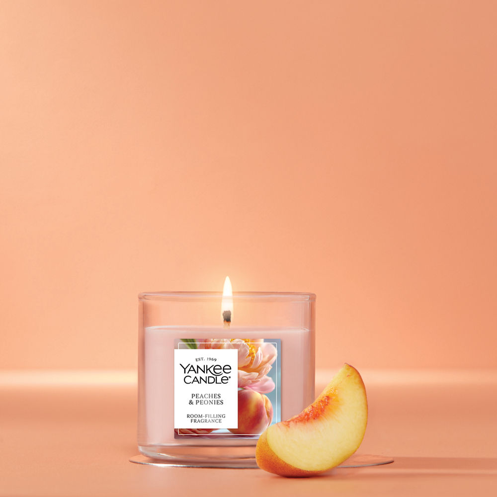 Peaches & Peonies Small Tumbler Candle - Image 2