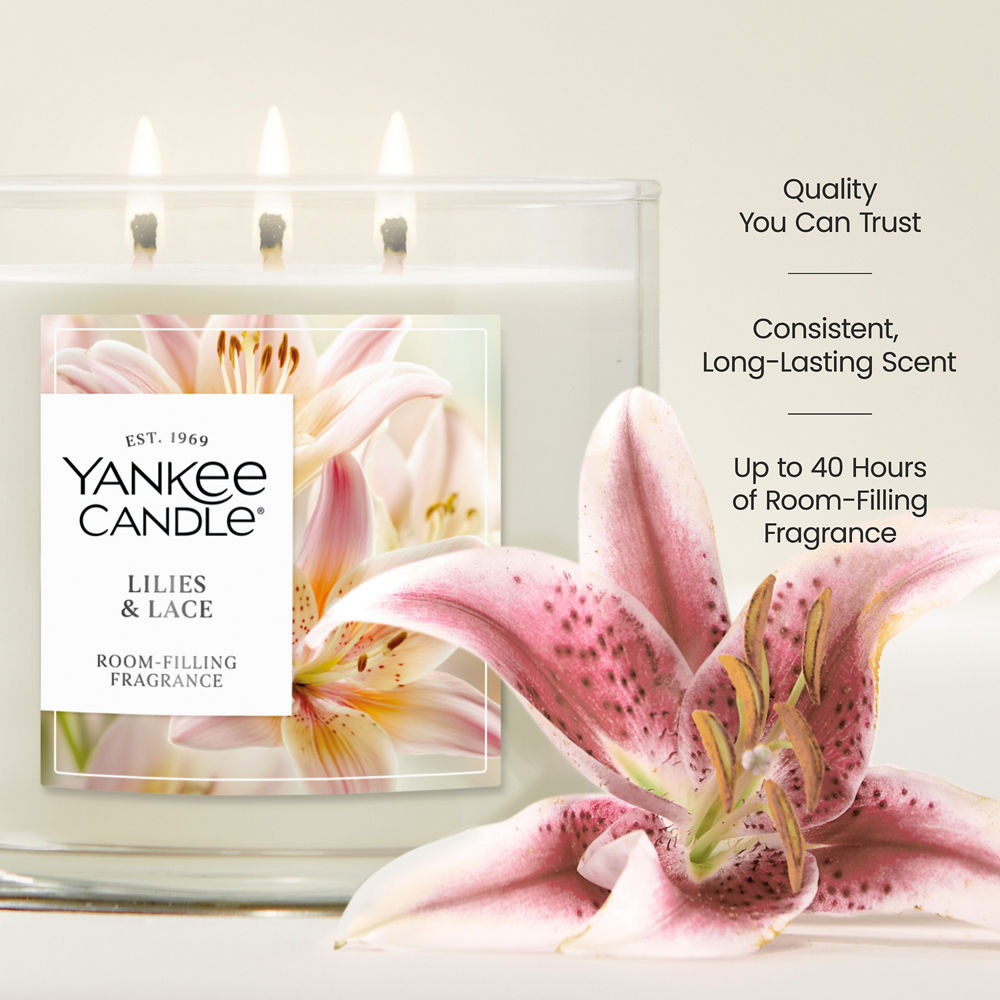 Lilies & Lace 3-Wick Candle - Image 3