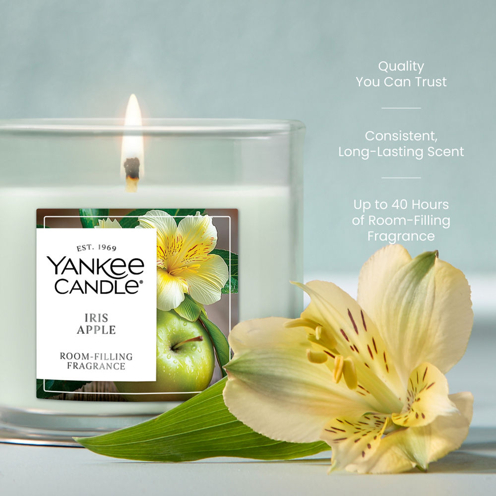 Iris Apple Small Tumbler Candle - Image 4