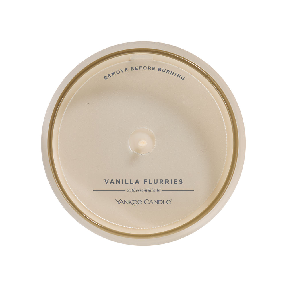 Vanilla Flurries Studio Candle - Image 4