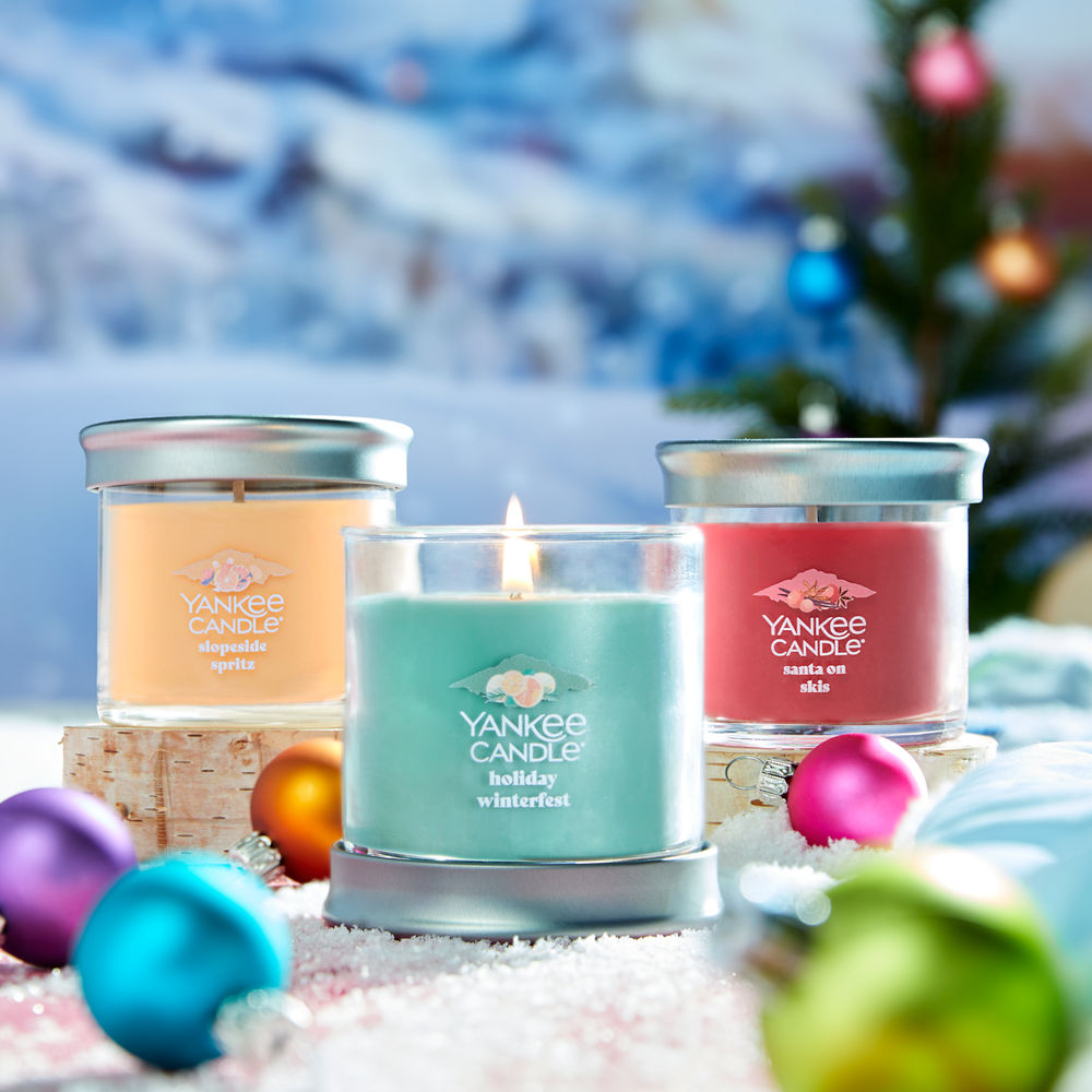 Santa On Skis Small Tumbler Candle - Image 5