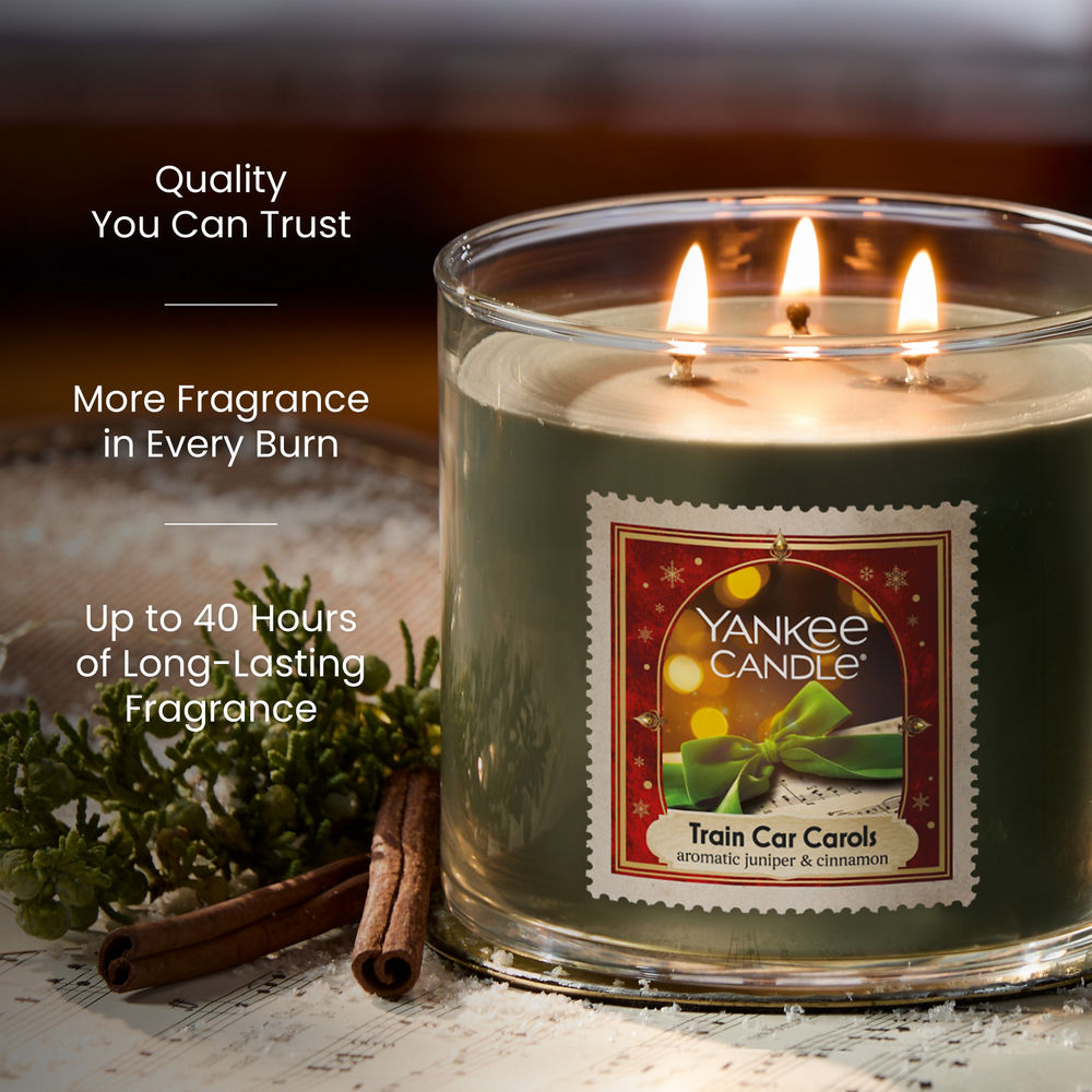 Train Car Carols 3-Wick Candle - Image 4