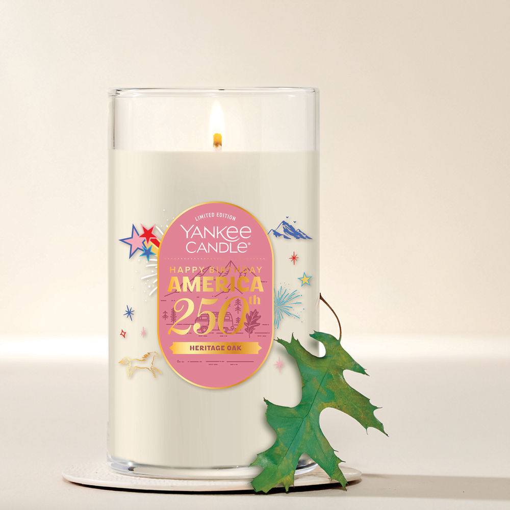 Heritage Oak Medium Pillar Candle - Image 2