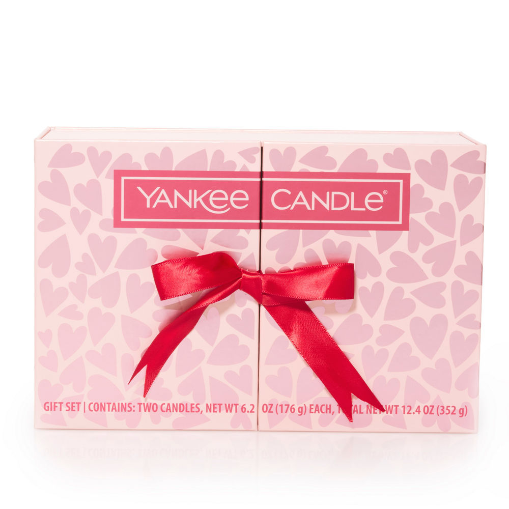 Love Is in the Air Fluted Candle Gift Set